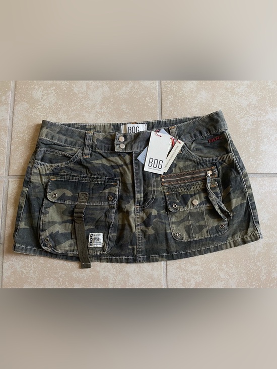 Urban Outfitters Dresses & Skirts - NWT Urban outfitters BDG camo carpenter y2k style mini skirt